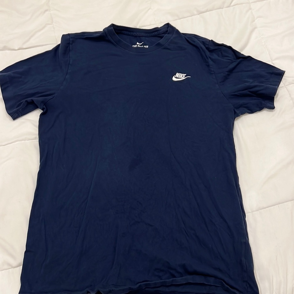 Navy Nike T-Shirt